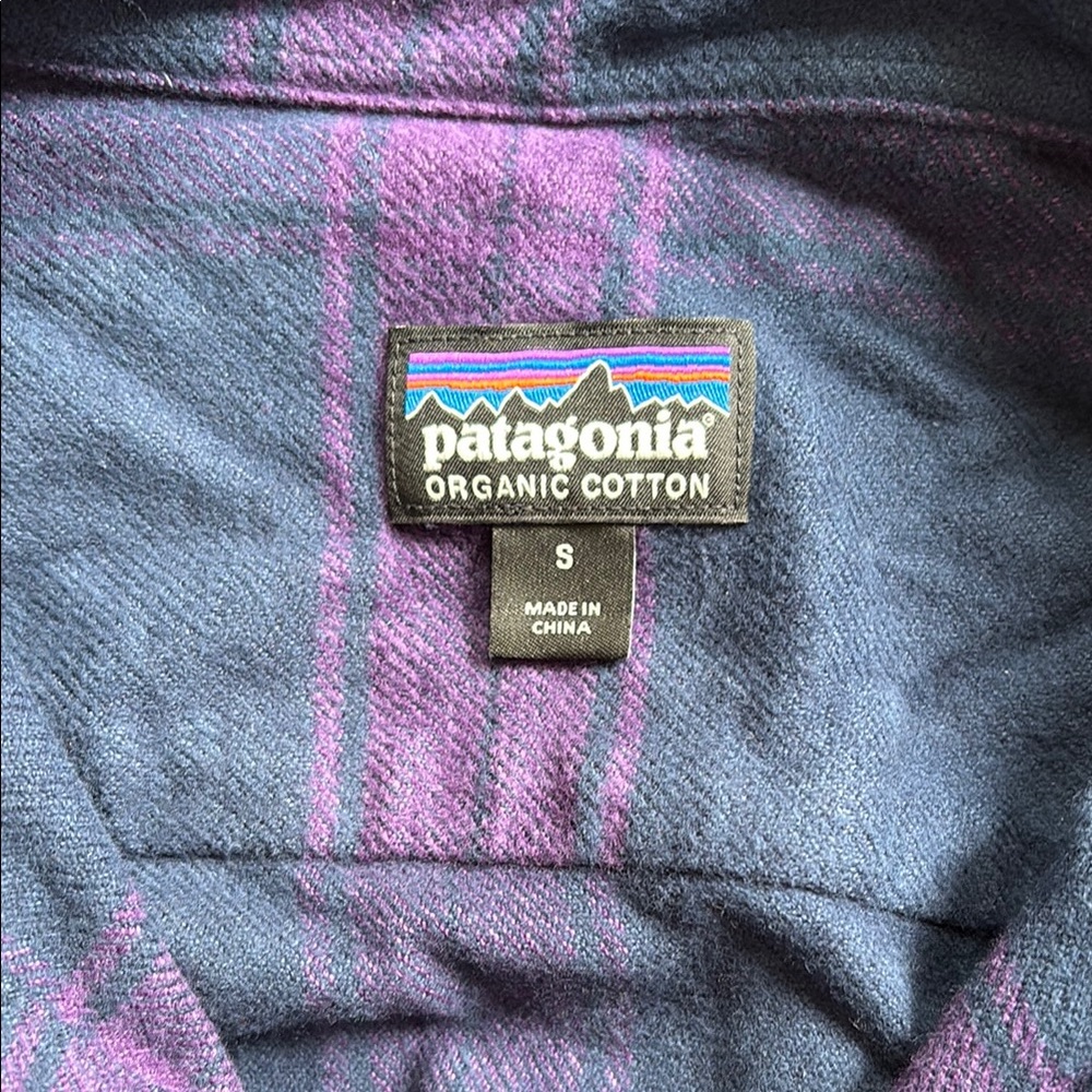Patagonia Men's Fjord Flannel Purple and Blue - Picture 2 of 3
